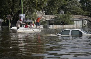 Mexico - flood destruction